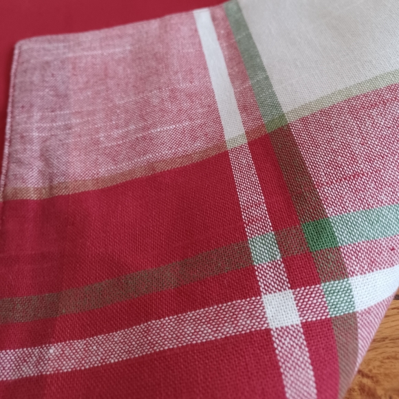 Set of 2 Classic Cotton Placemats Red White Picnic Plaid About 14.5”x18.5” - Picture 4 of 6